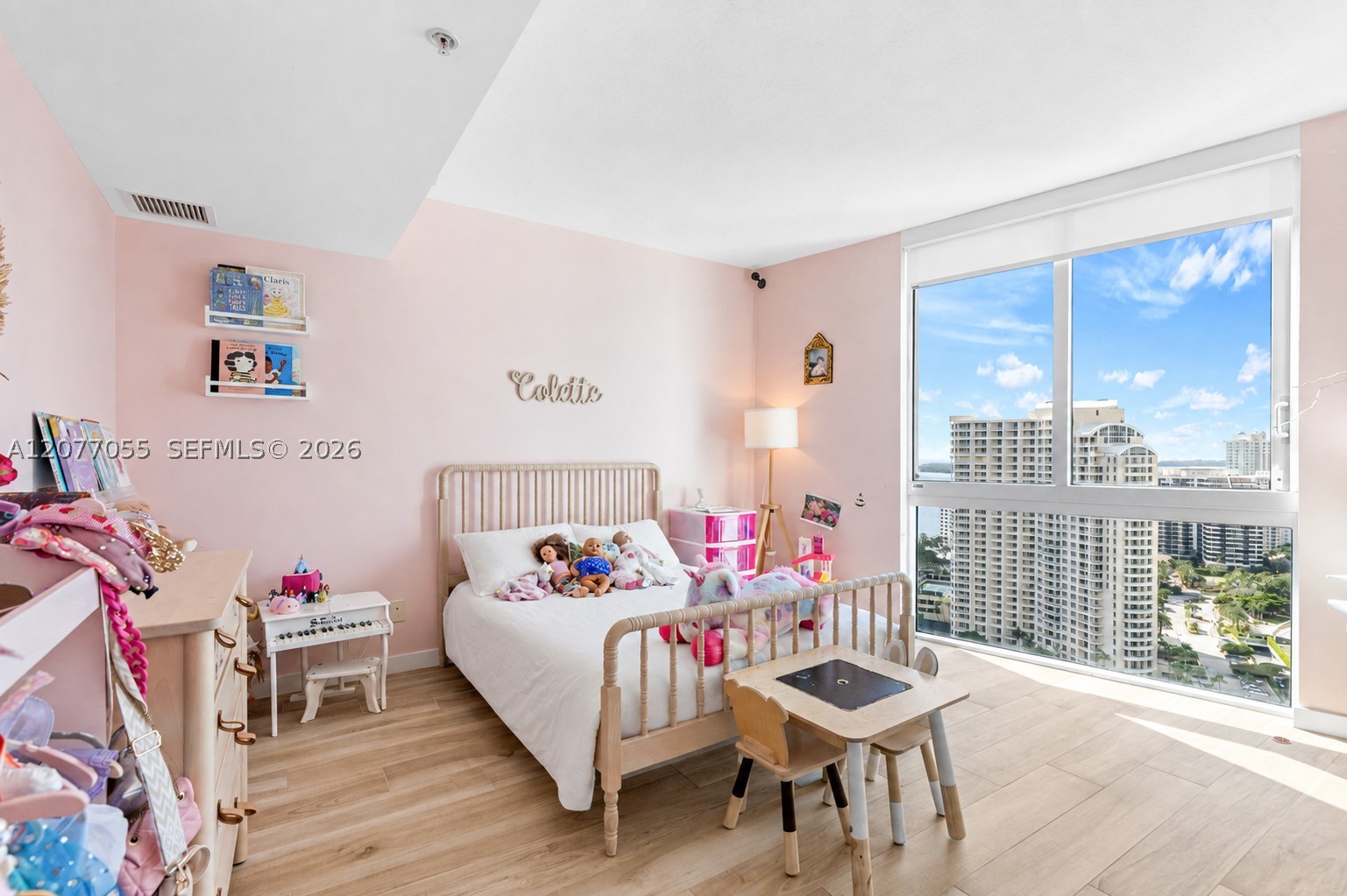 325 S Biscayne Blvd #2723, Miami FL 33131