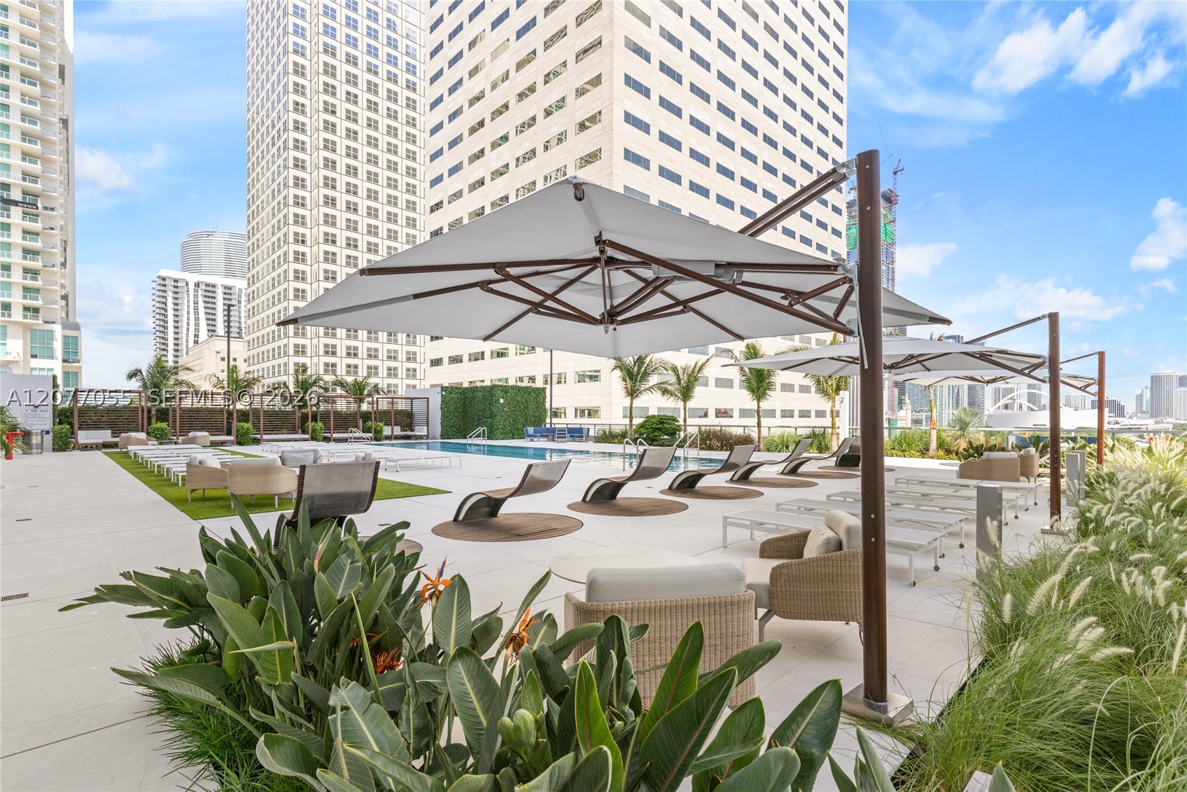 325 S Biscayne Blvd #2723, Miami FL 33131