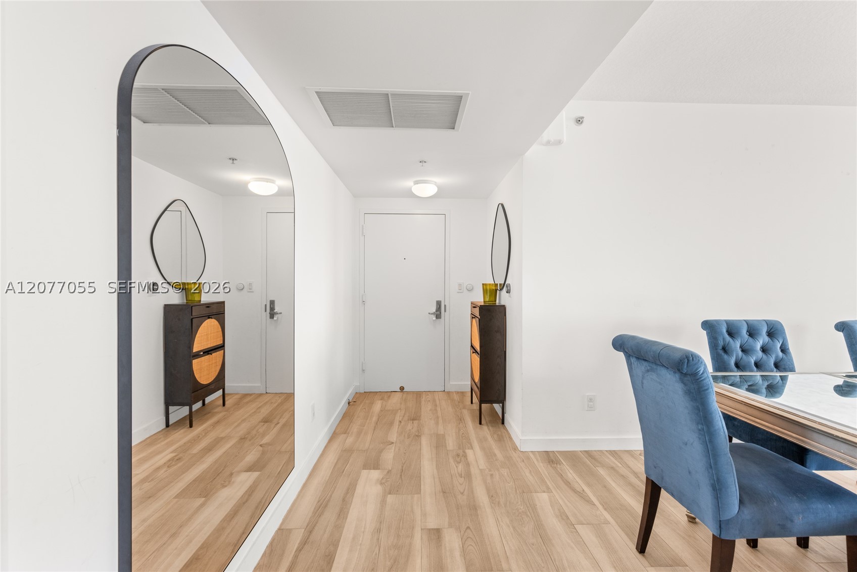 325 S Biscayne Blvd #2723, Miami FL 33131