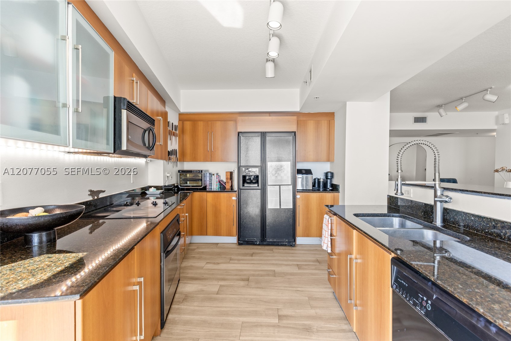 325 S Biscayne Blvd #2723, Miami FL 33131