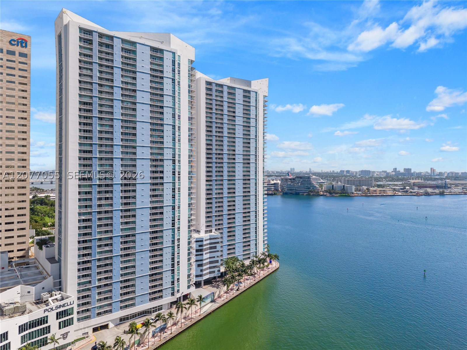 325 S Biscayne Blvd #2723, Miami FL 33131