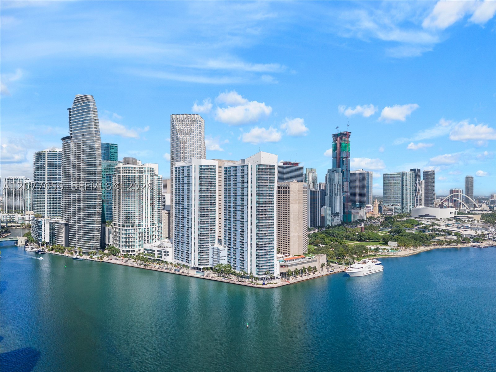 325 S Biscayne Blvd #2723, Miami FL 33131