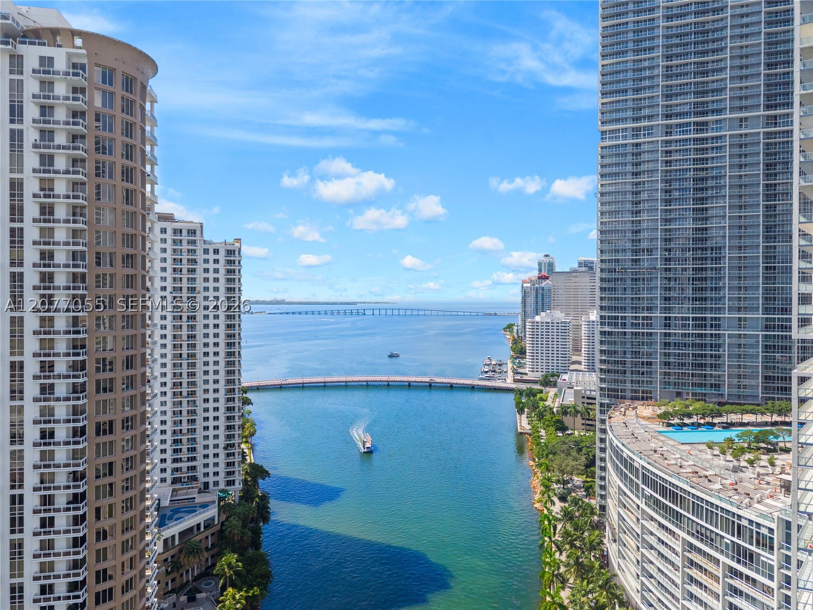 325 S Biscayne Blvd #2723, Miami FL 33131