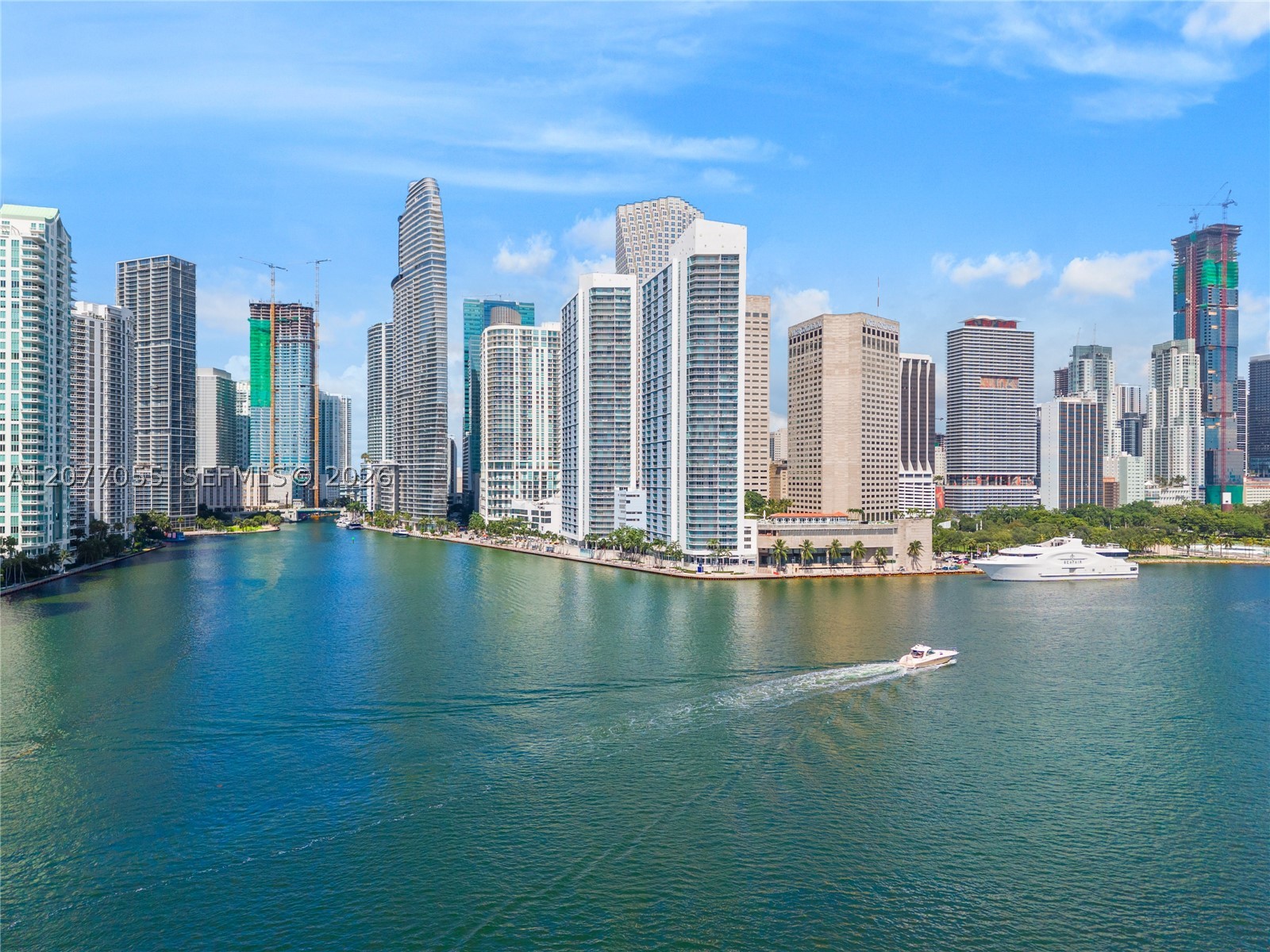 325 S Biscayne Blvd #2723, Miami FL 33131