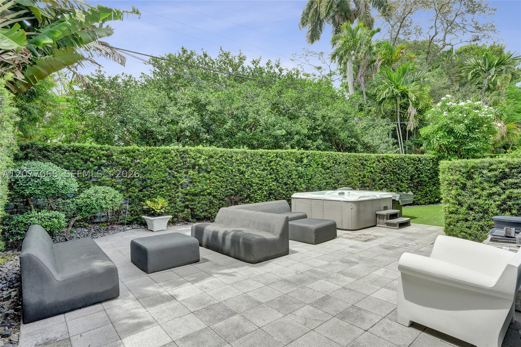 129 N Victoria Park Rd, Fort Lauderdale FL 33301