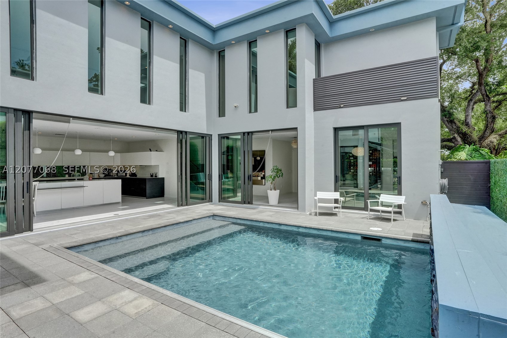 129 N Victoria Park Rd, Fort Lauderdale FL 33301