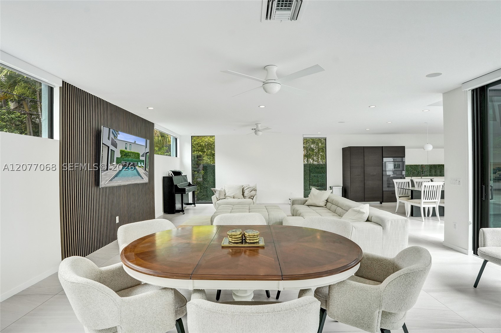 129 N Victoria Park Rd, Fort Lauderdale FL 33301