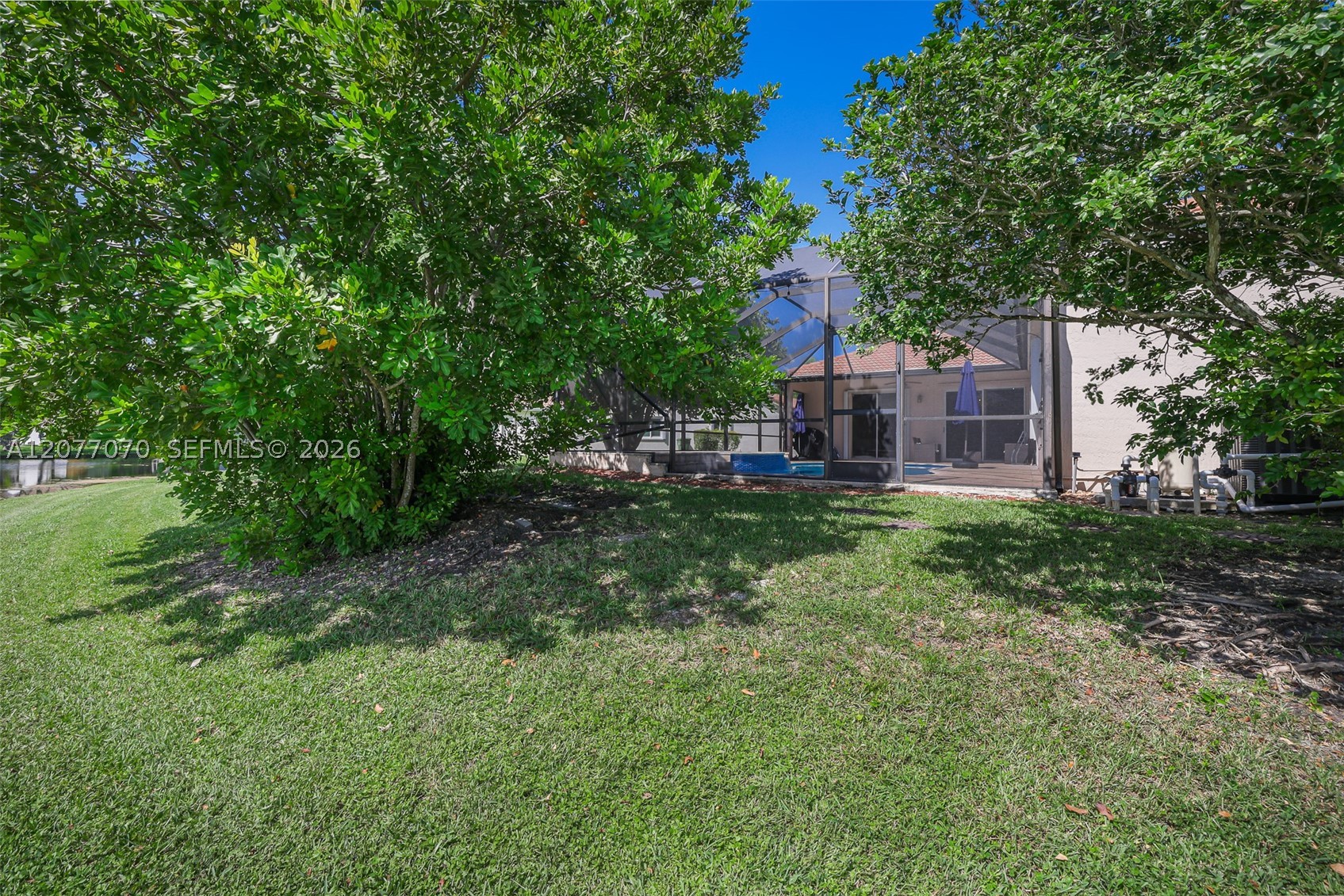 1928 Water Ridge Dr, Weston FL 33326