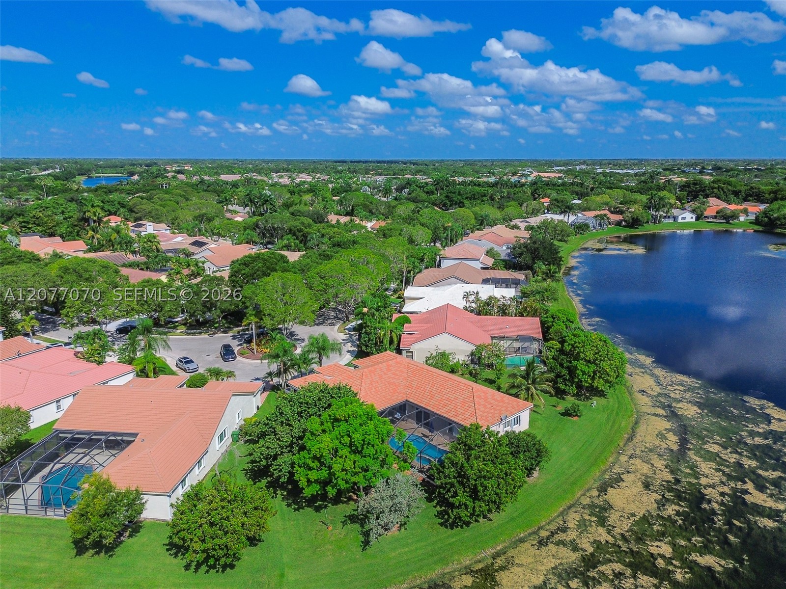 1928 Water Ridge Dr, Weston FL 33326
