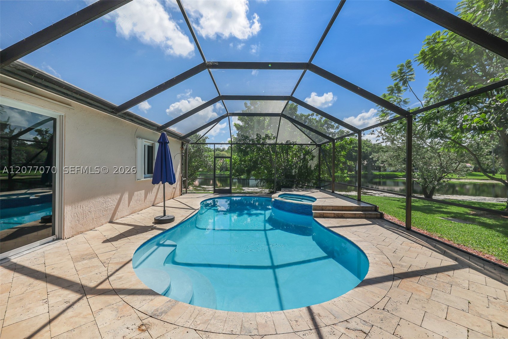 1928 Water Ridge Dr, Weston FL 33326