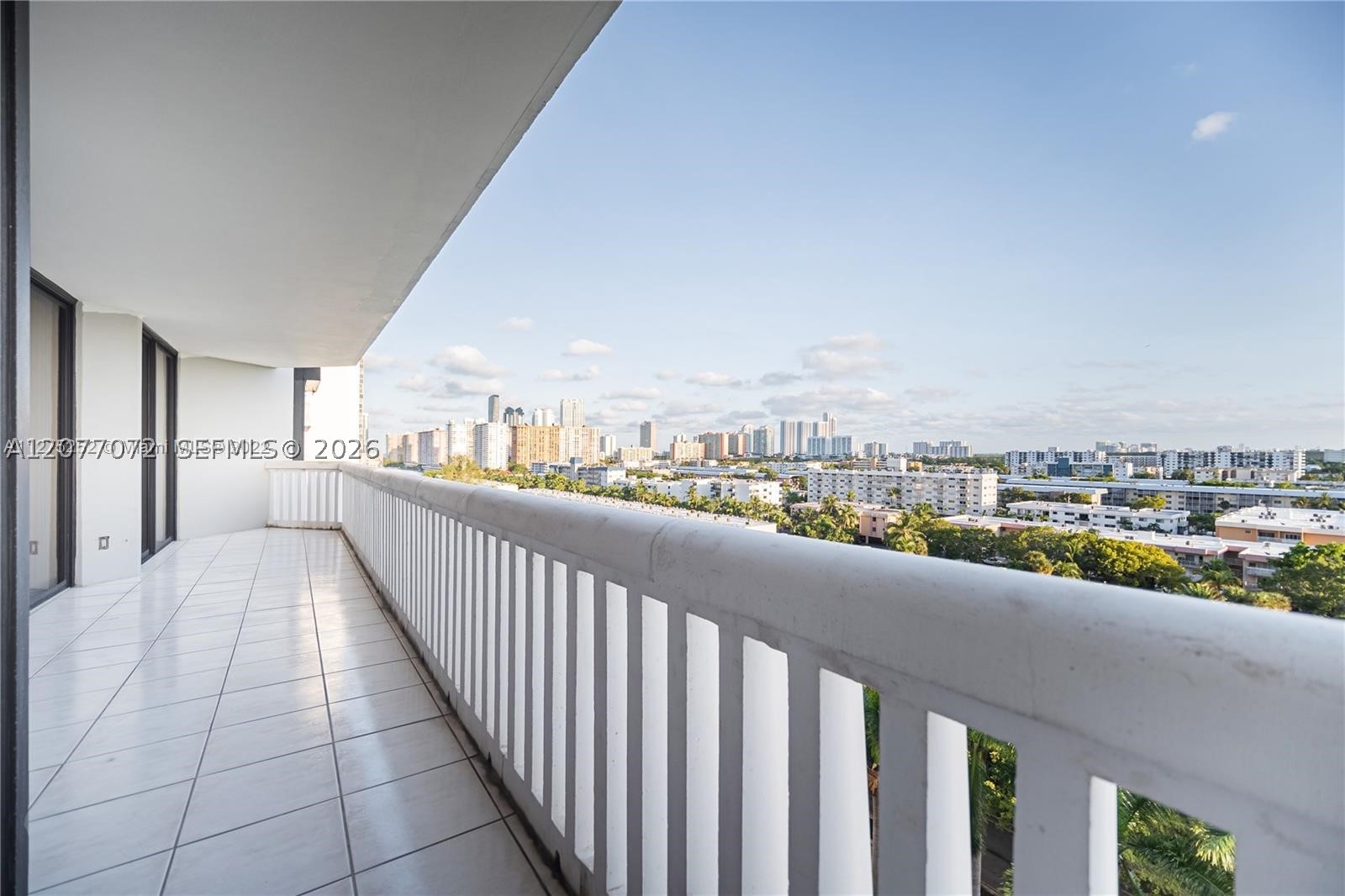 2000 Island Blvd #908, Aventura FL 33160