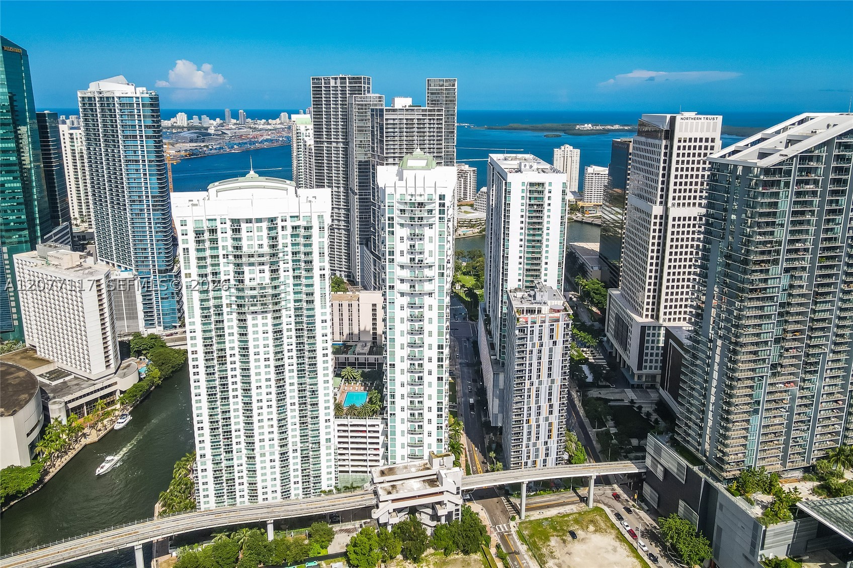 41 SE 5th St #807, Miami FL 33131
