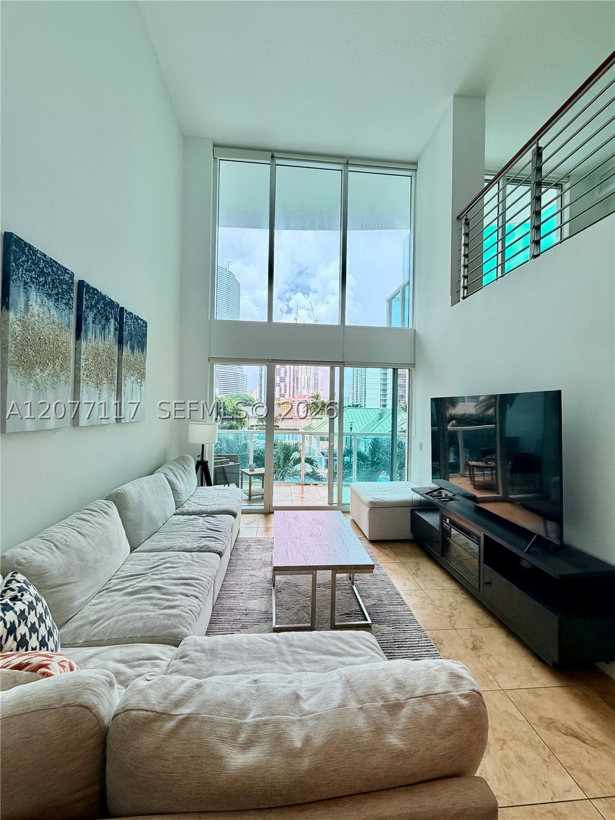 41 SE 5th St #807, Miami FL 33131