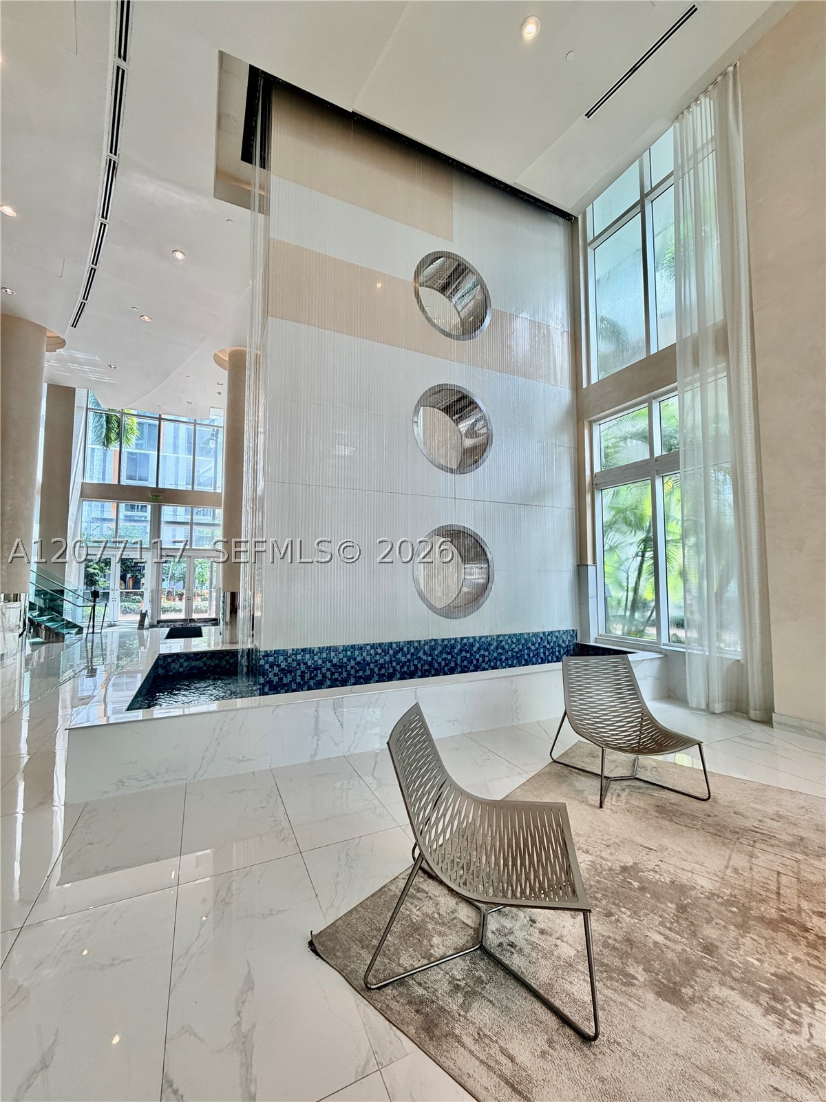 41 SE 5th St #807, Miami FL 33131