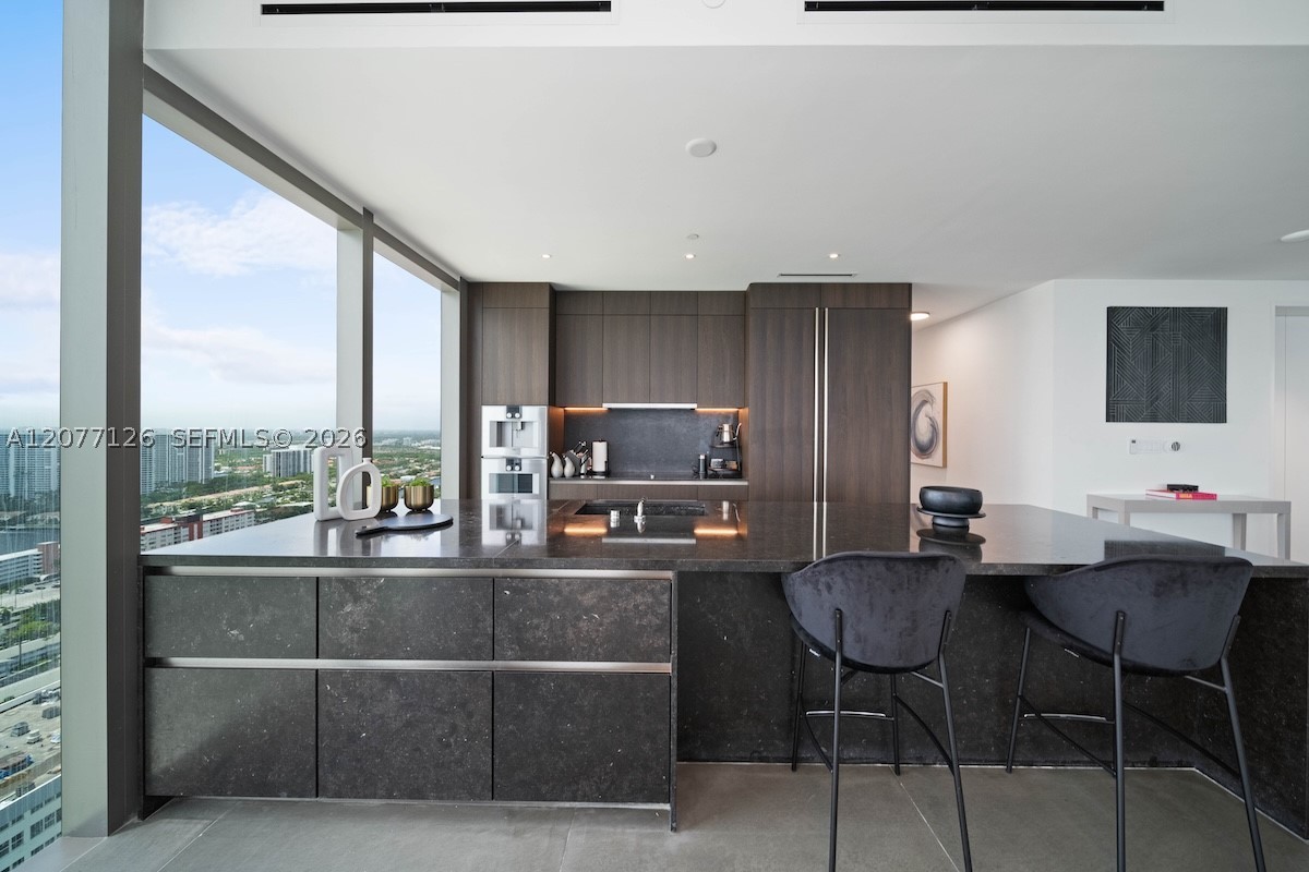 2000 S Ocean Dr #31B, Hallandale Beach FL 33009