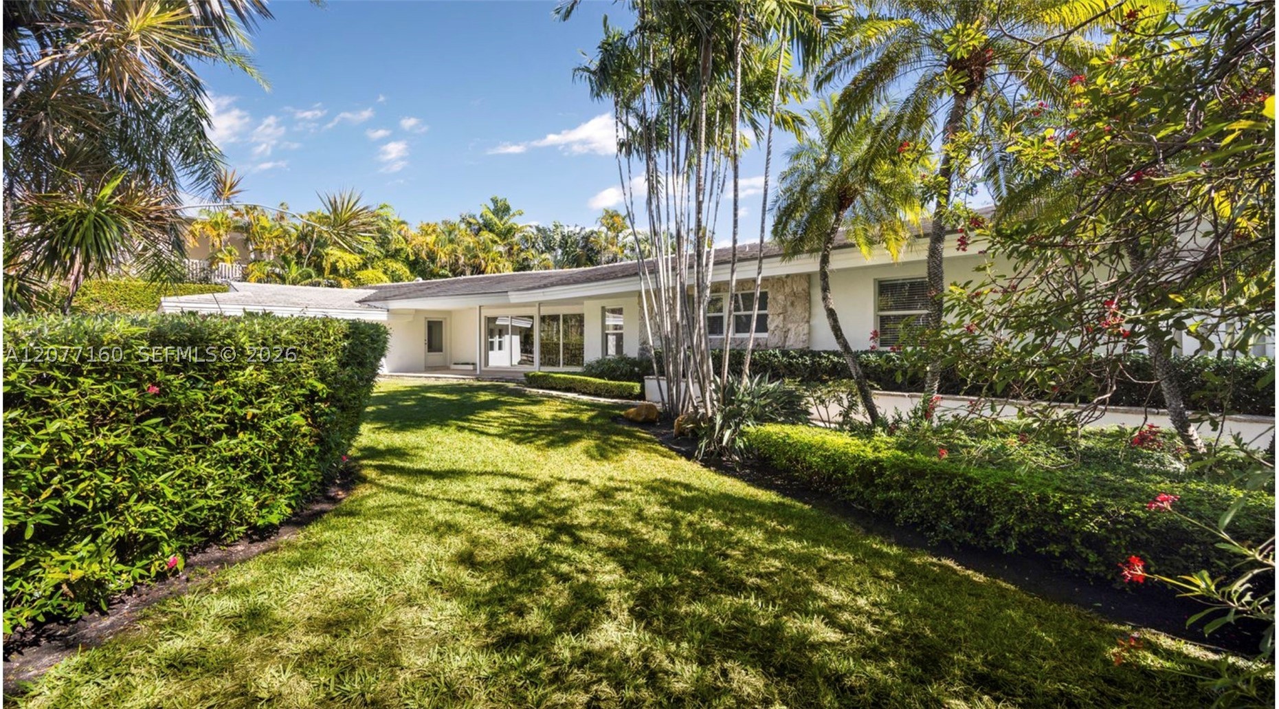 335 Harbor Dr, Key Biscayne FL 33149