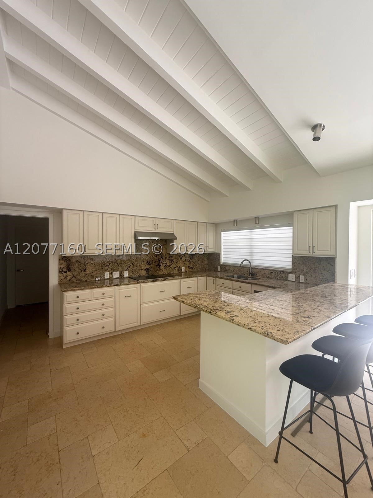 335 Harbor Dr, Key Biscayne FL 33149