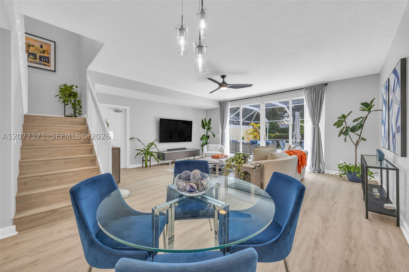 418 Capistrano Dr, Palm Beach Gardens FL 33410
