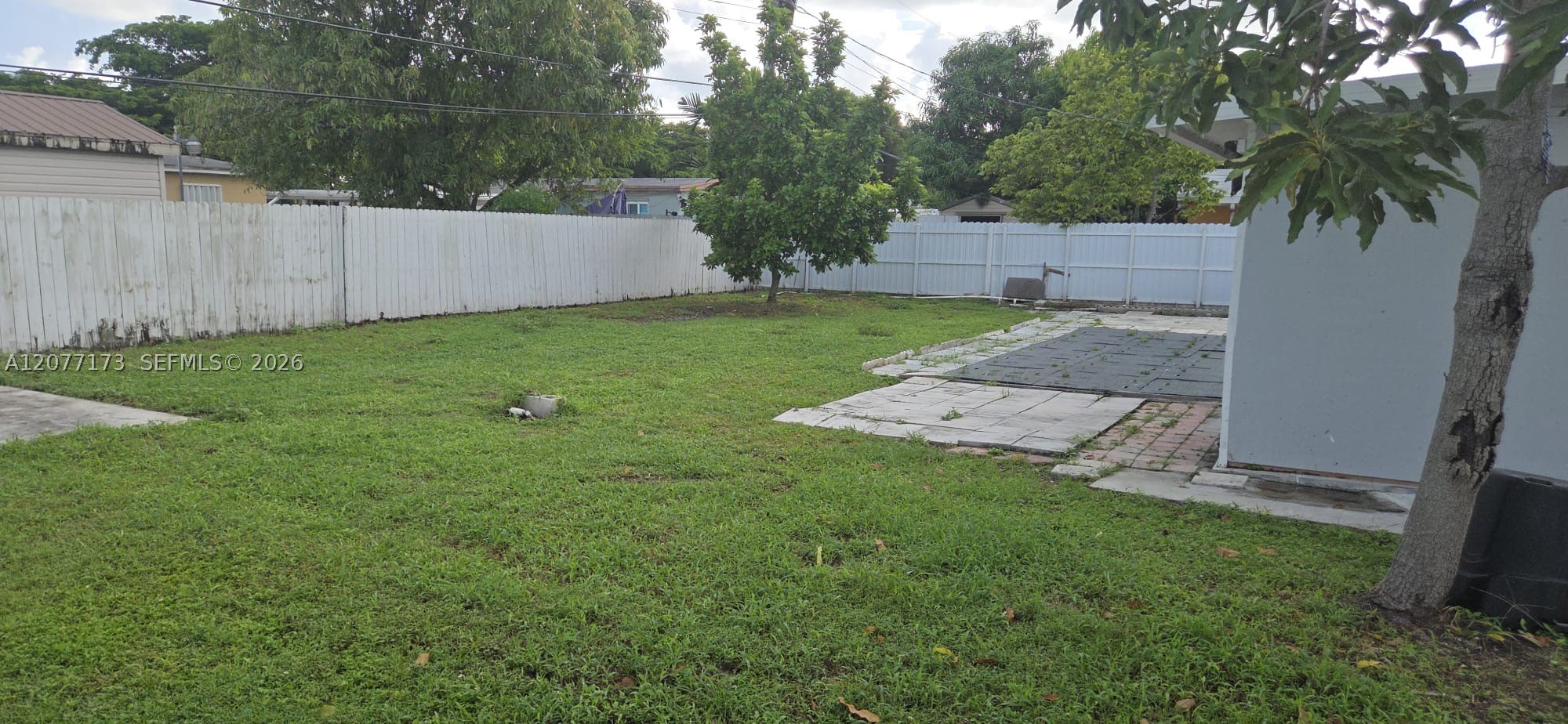11285 SW 43rd St, Miami FL 33165