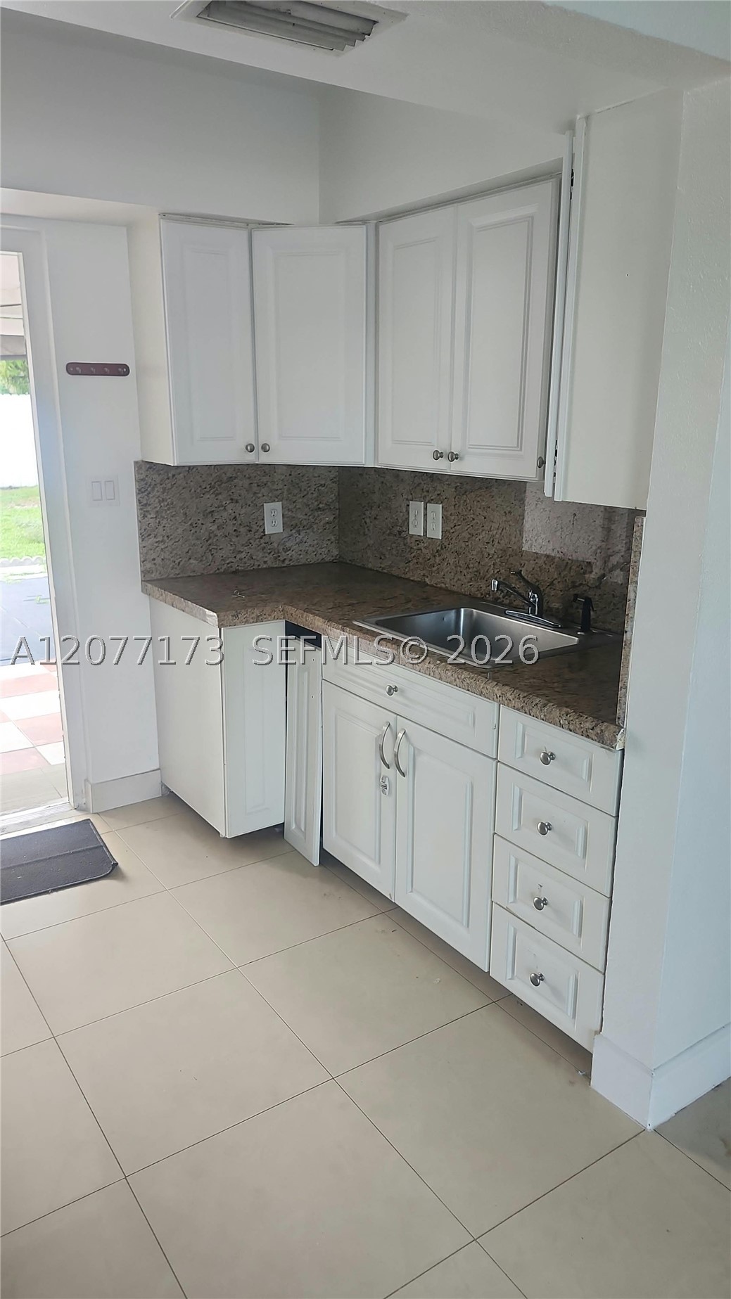 11285 SW 43rd St, Miami FL 33165