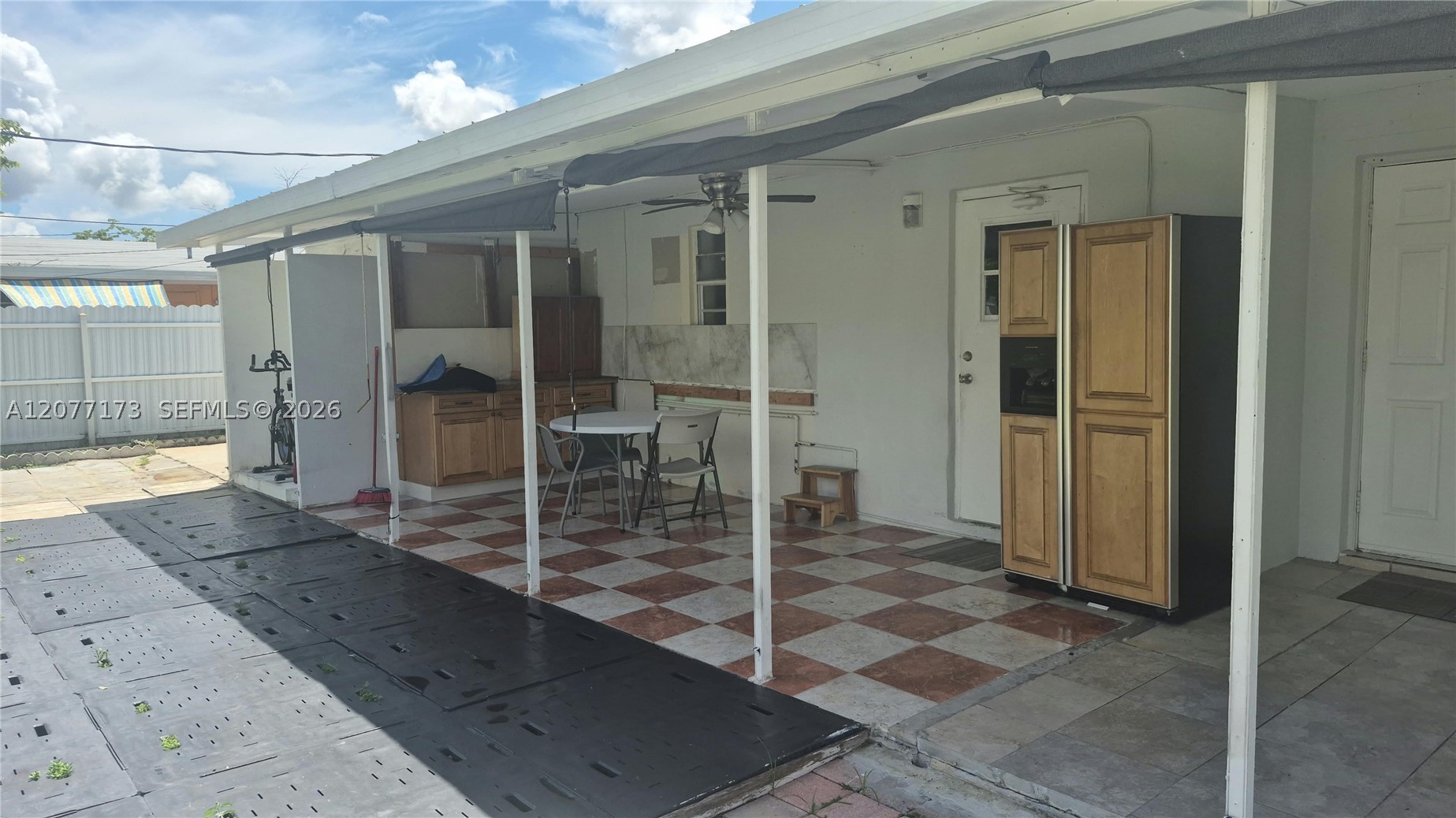 11285 SW 43rd St, Miami FL 33165