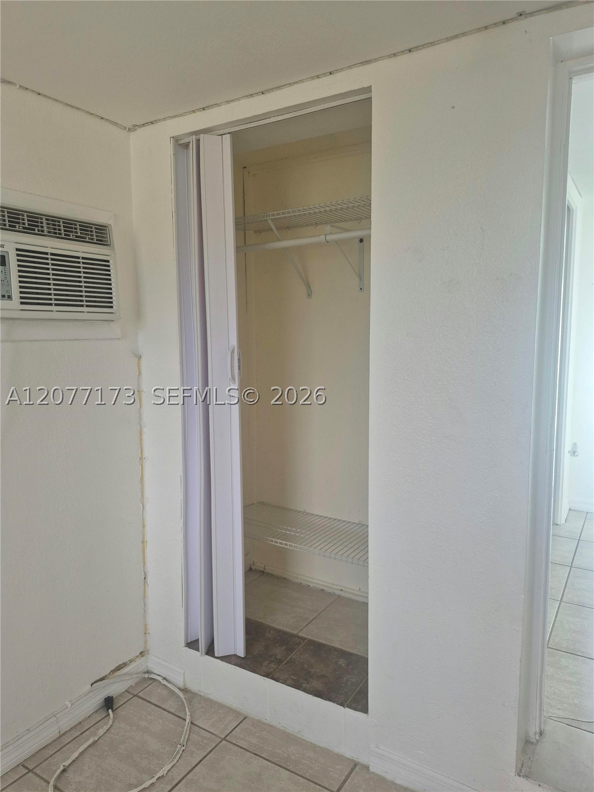 11285 SW 43rd St, Miami FL 33165