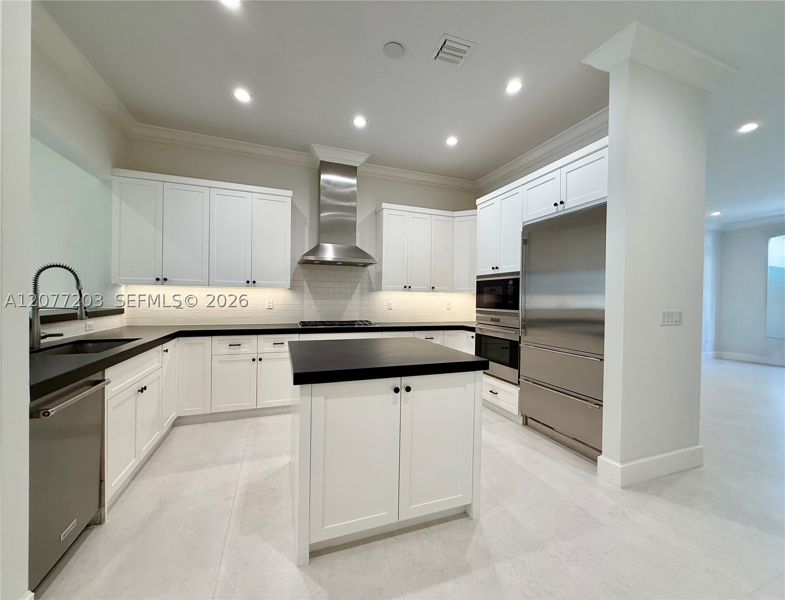 530 Valencia Ave #3, Coral Gables FL 33134