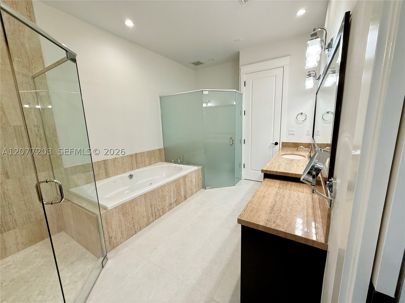 530 Valencia Ave #3, Coral Gables FL 33134