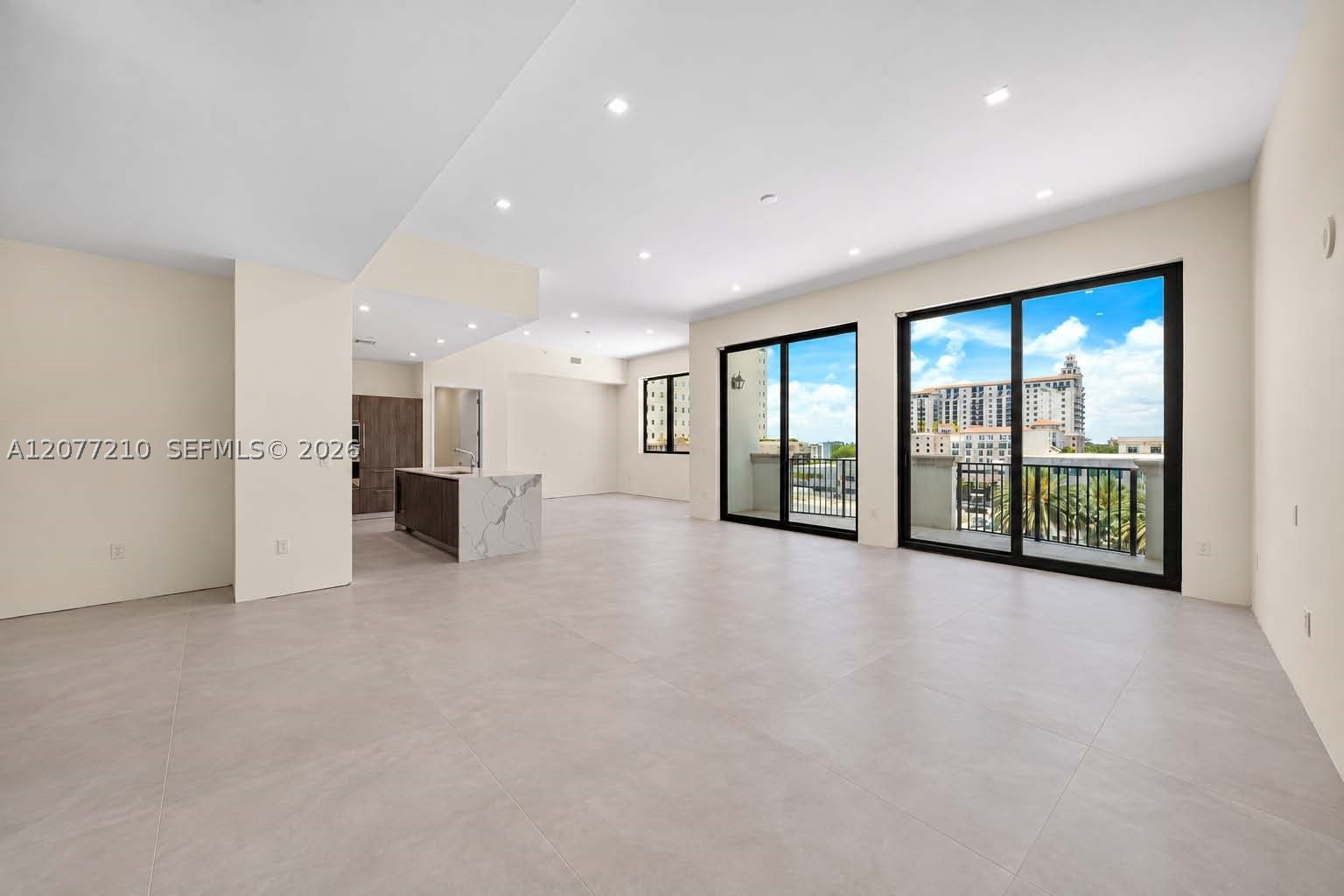 275 Giralda Ave #6A, Coral Gables FL 33134