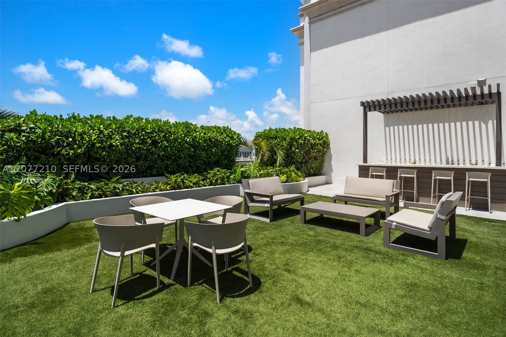 275 Giralda Ave #6A, Coral Gables FL 33134