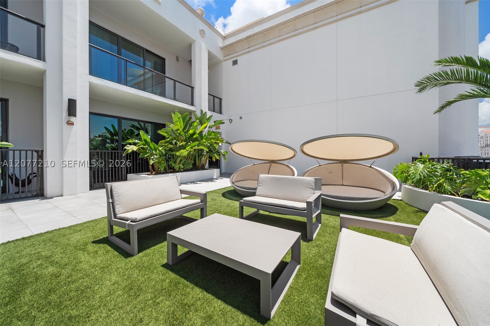 275 Giralda Ave #6A, Coral Gables FL 33134