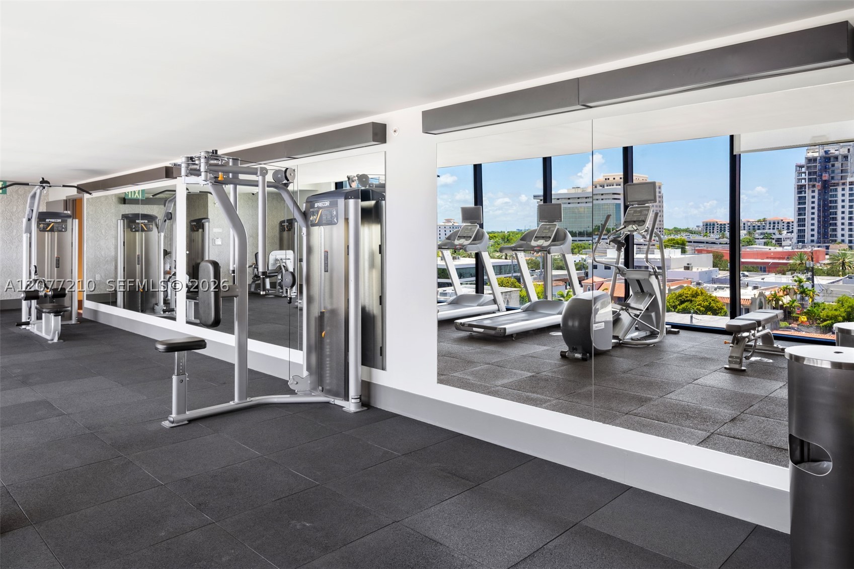 275 Giralda Ave #6A, Coral Gables FL 33134