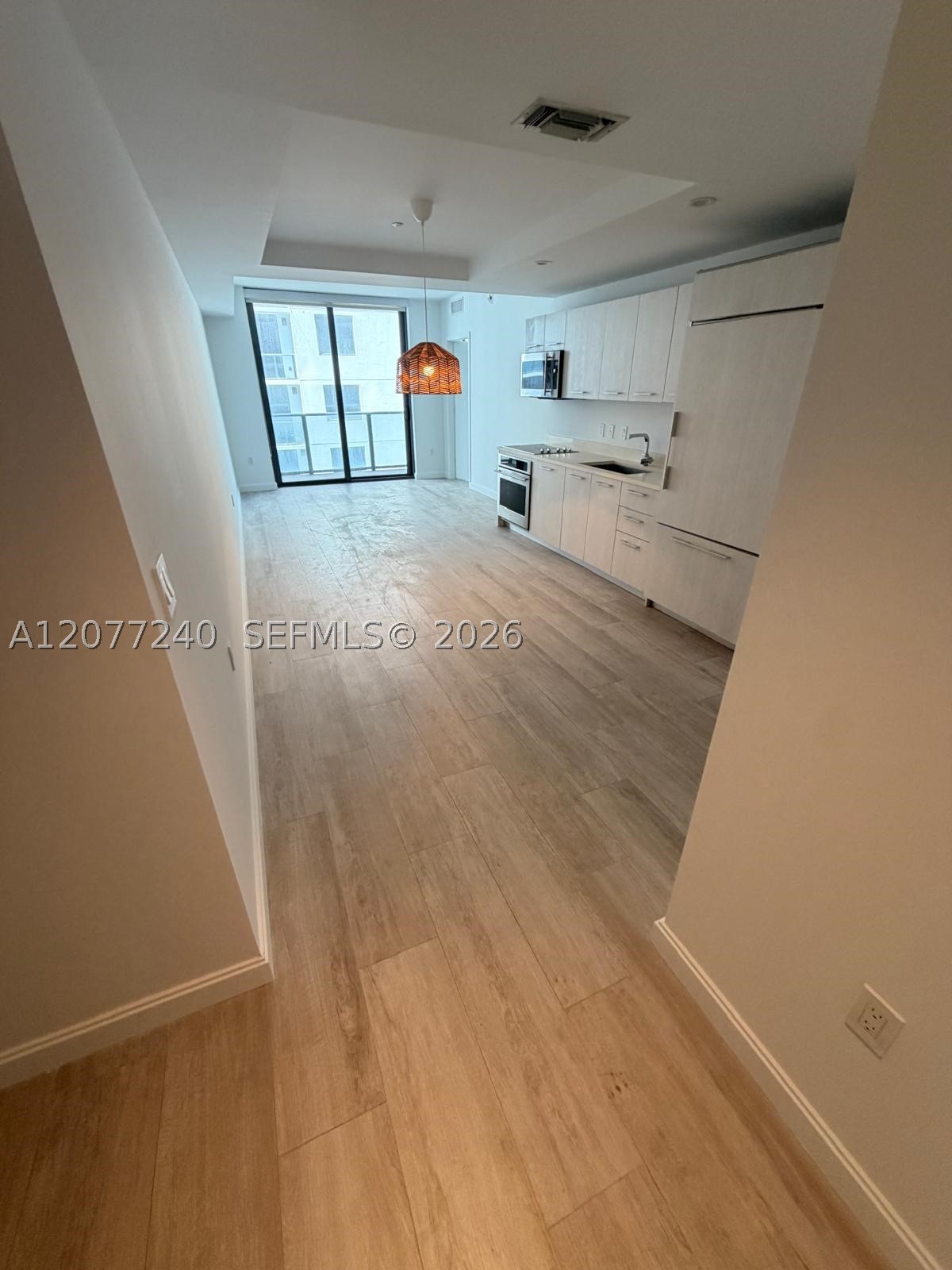 55 SW 9th St #3609, Miami FL 33130