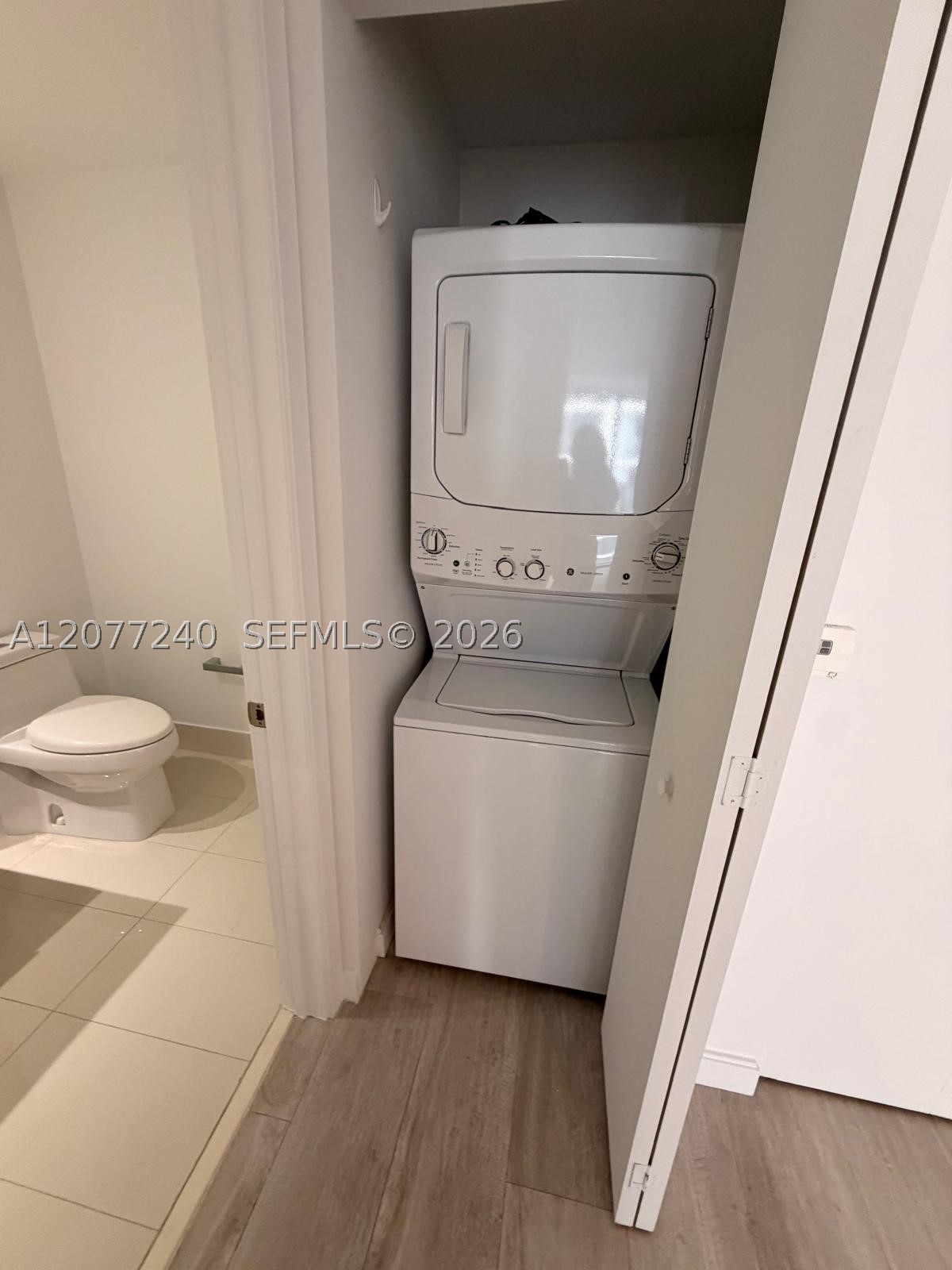 55 SW 9th St #3609, Miami FL 33130