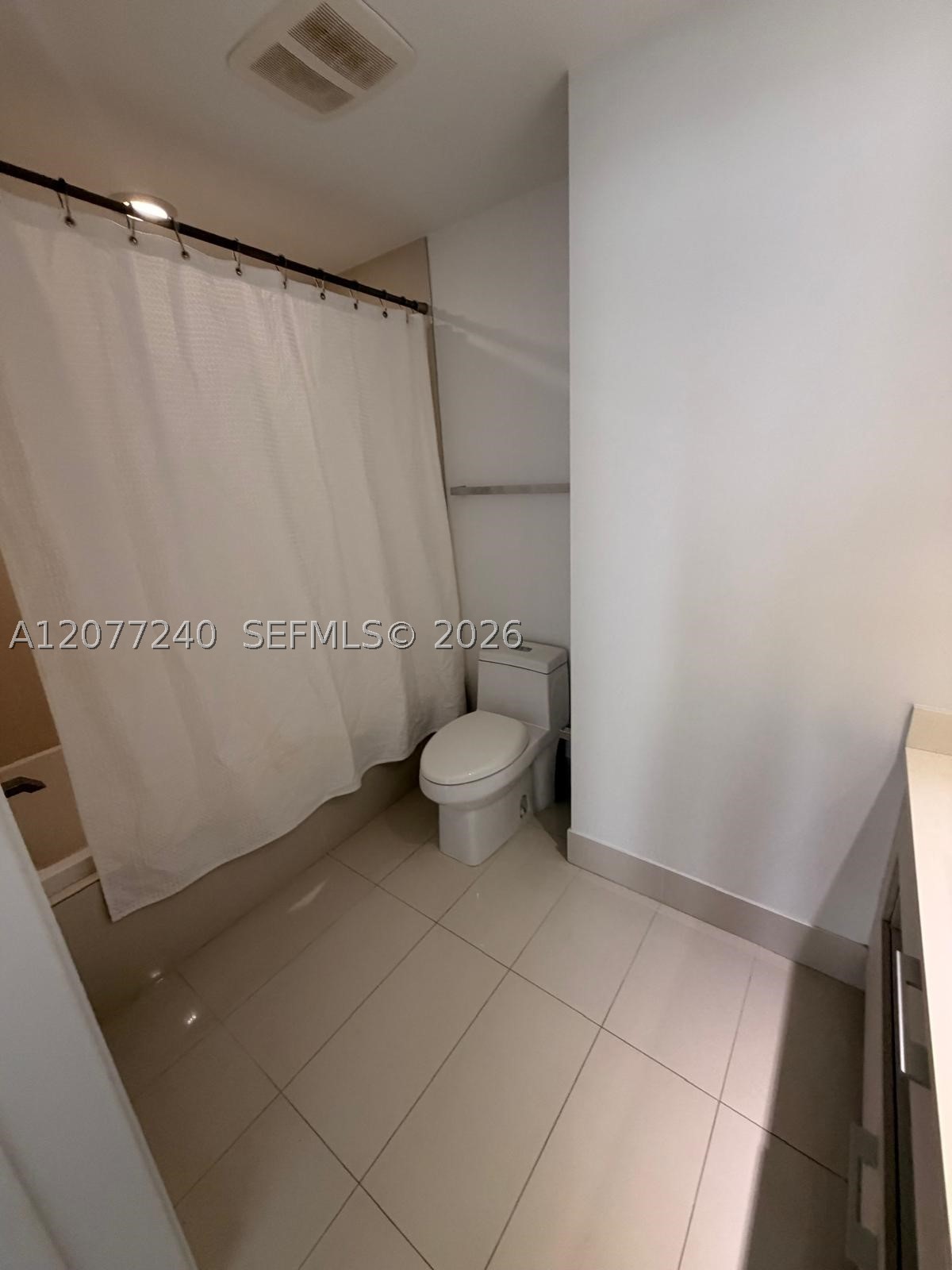 55 SW 9th St #3609, Miami FL 33130