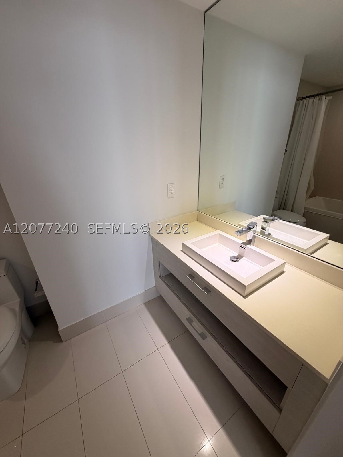 55 SW 9th St #3609, Miami FL 33130
