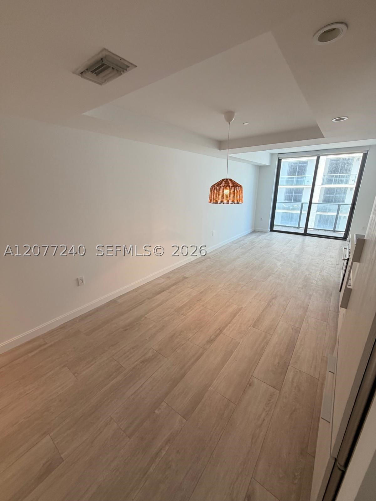 55 SW 9th St #3609, Miami FL 33130