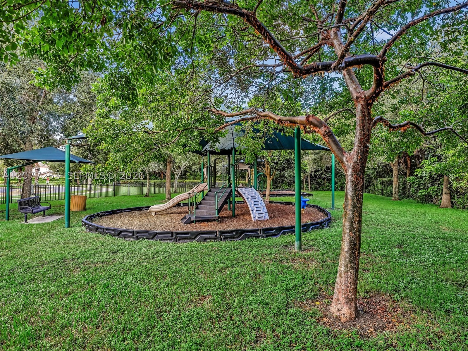 8527 NW 39th Ct, Cooper City FL 33024