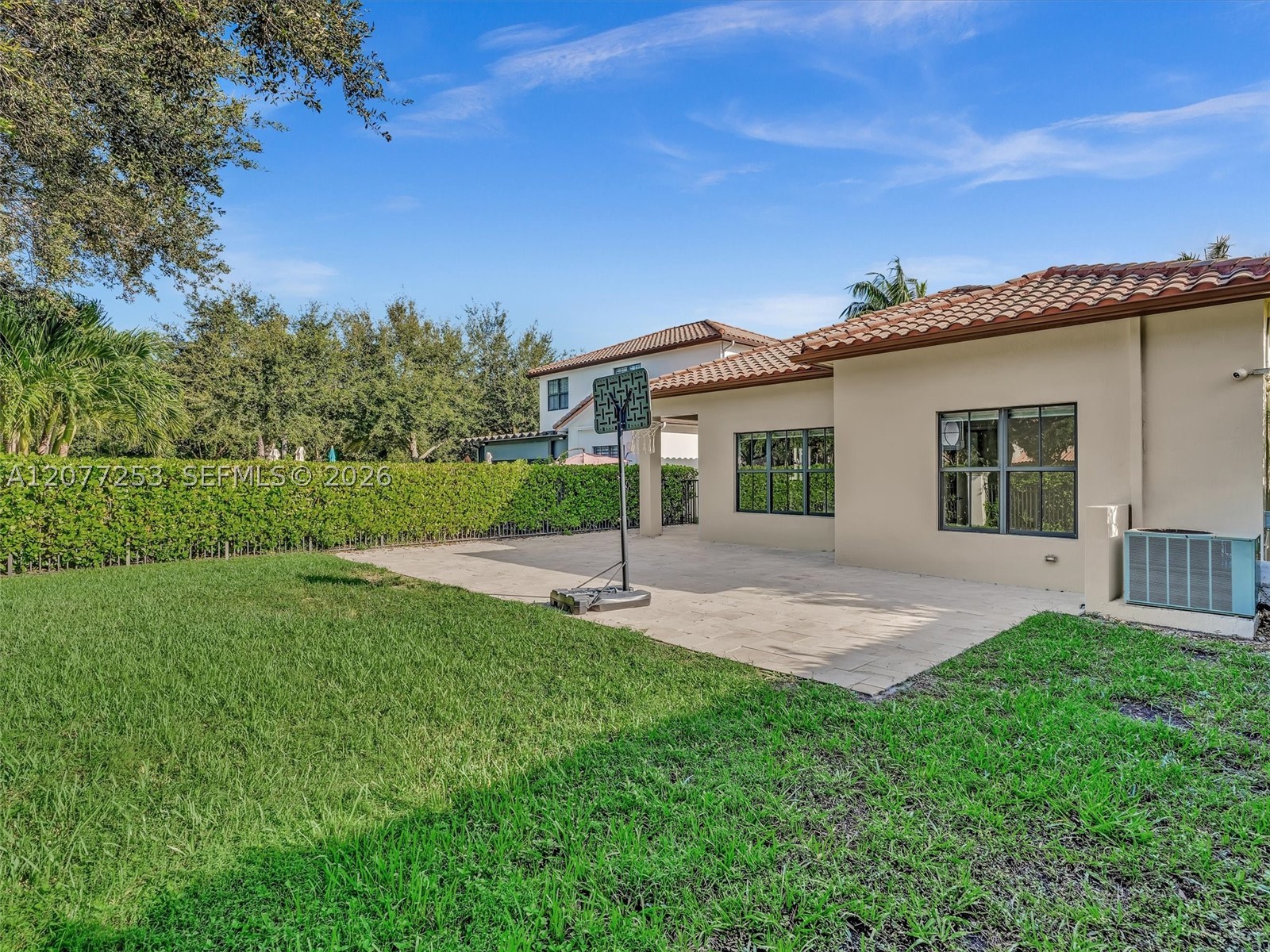 8527 NW 39th Ct, Cooper City FL 33024
