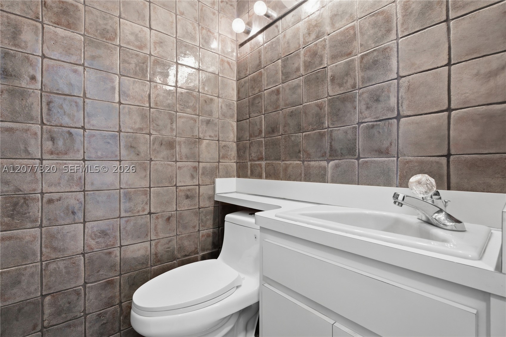 665 N Greenway Dr, Coral Gables FL 33134