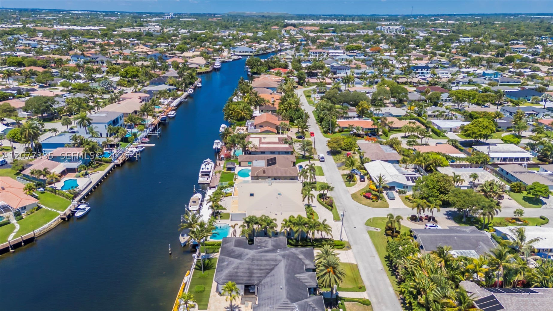 2820 NE 44th St, Lighthouse Point FL 33064