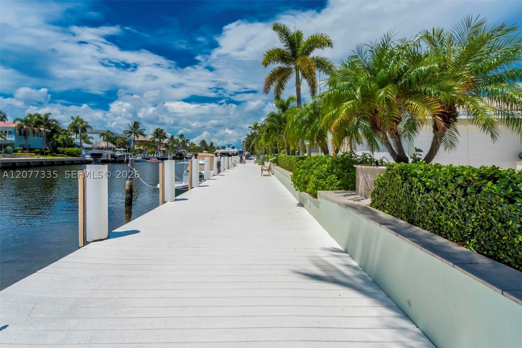2820 NE 44th St, Lighthouse Point FL 33064