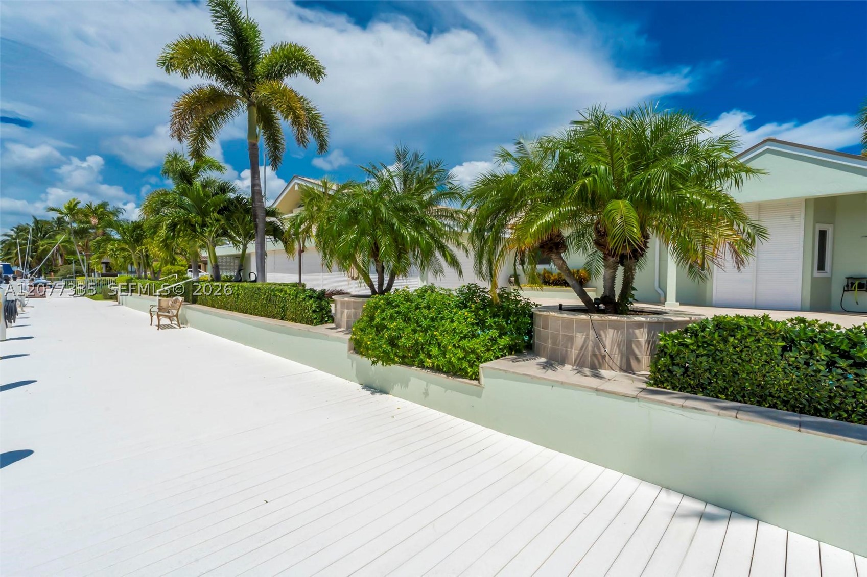 2820 NE 44th St, Lighthouse Point FL 33064