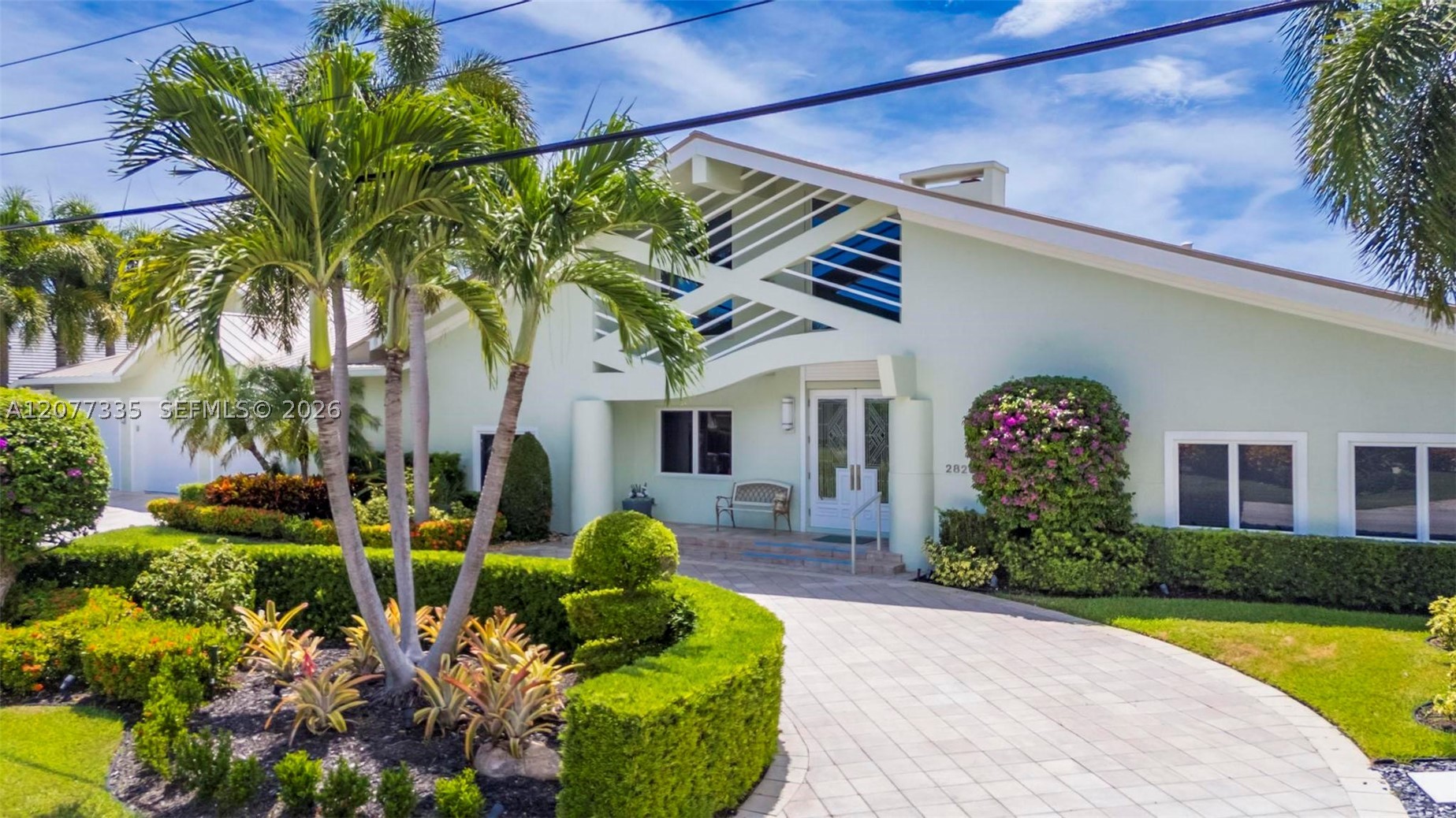 2820 NE 44th St, Lighthouse Point FL 33064