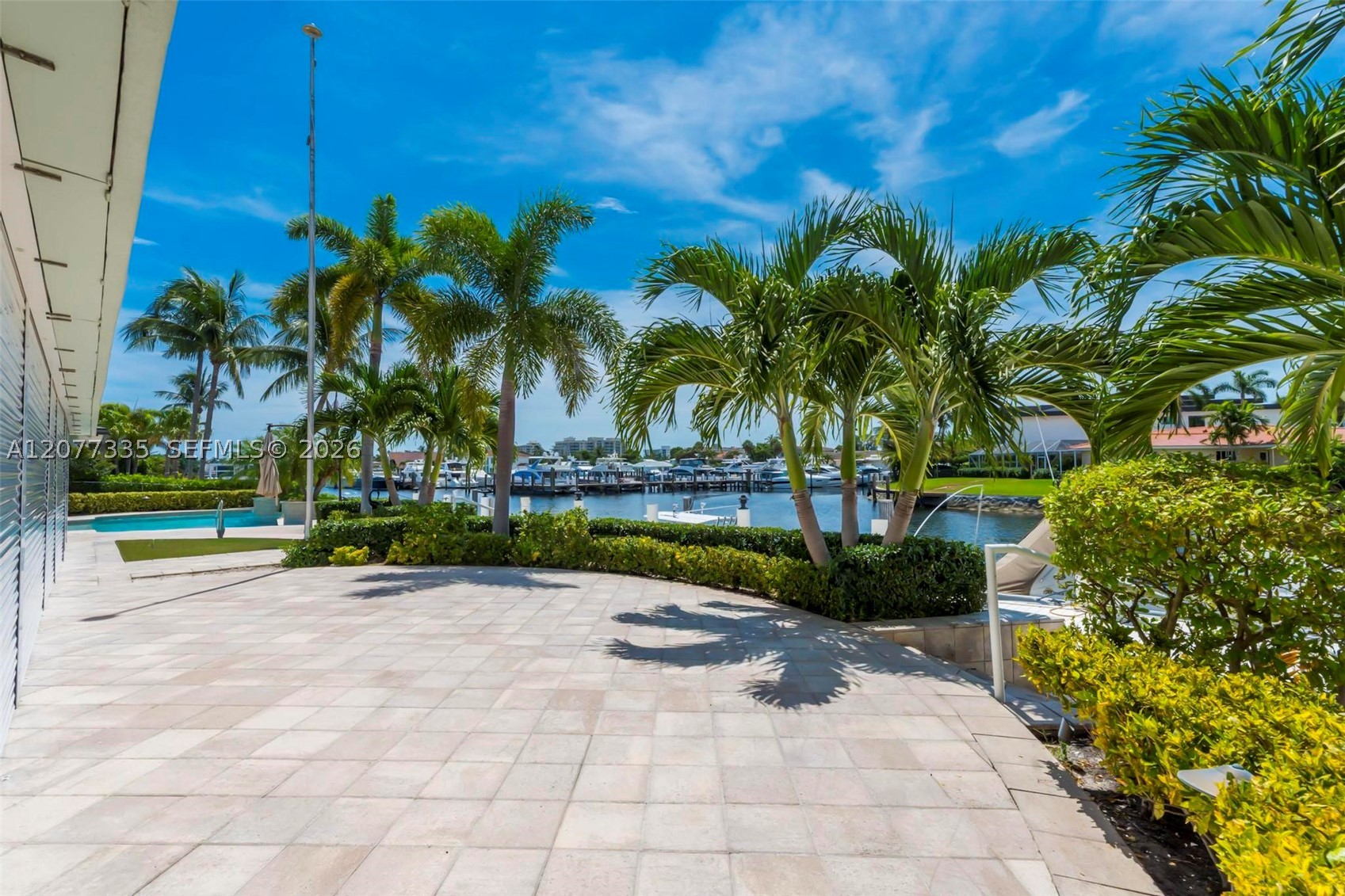 2820 NE 44th St, Lighthouse Point FL 33064