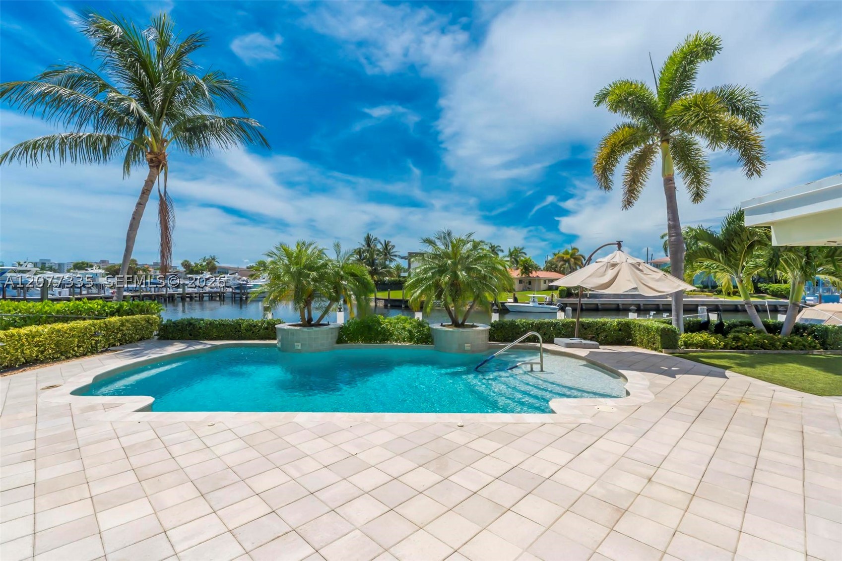2820 NE 44th St, Lighthouse Point FL 33064