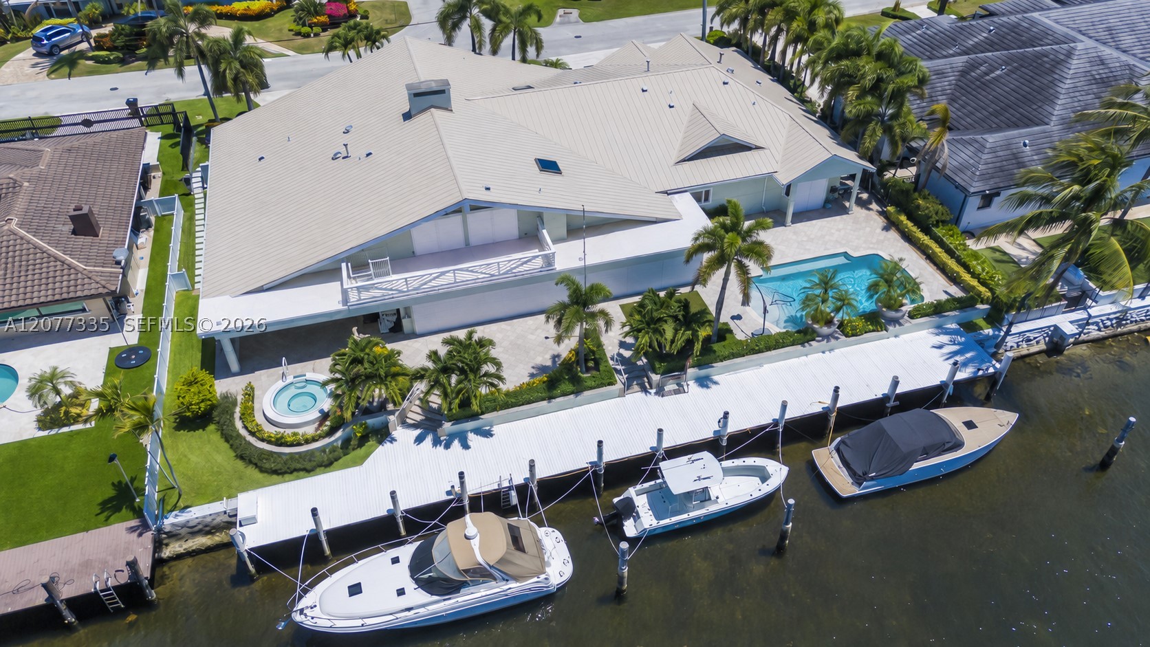 2820 NE 44th St, Lighthouse Point FL 33064