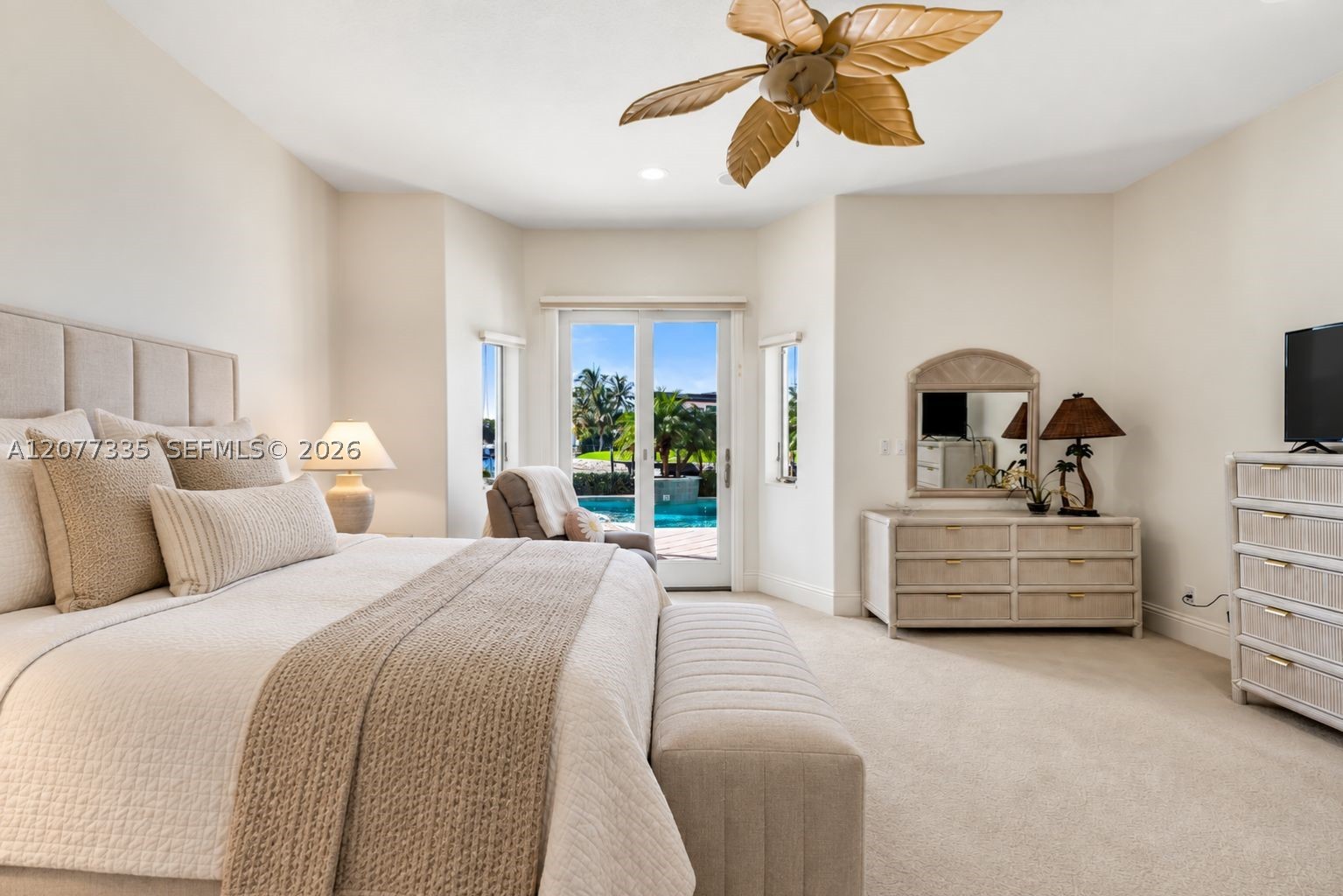 2820 NE 44th St, Lighthouse Point FL 33064
