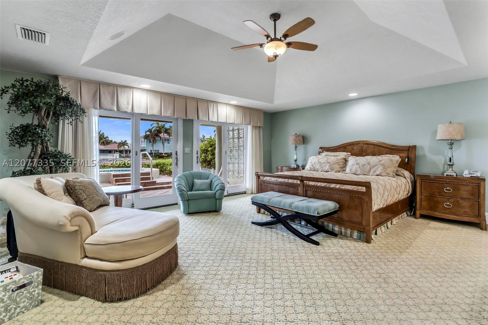 2820 NE 44th St, Lighthouse Point FL 33064
