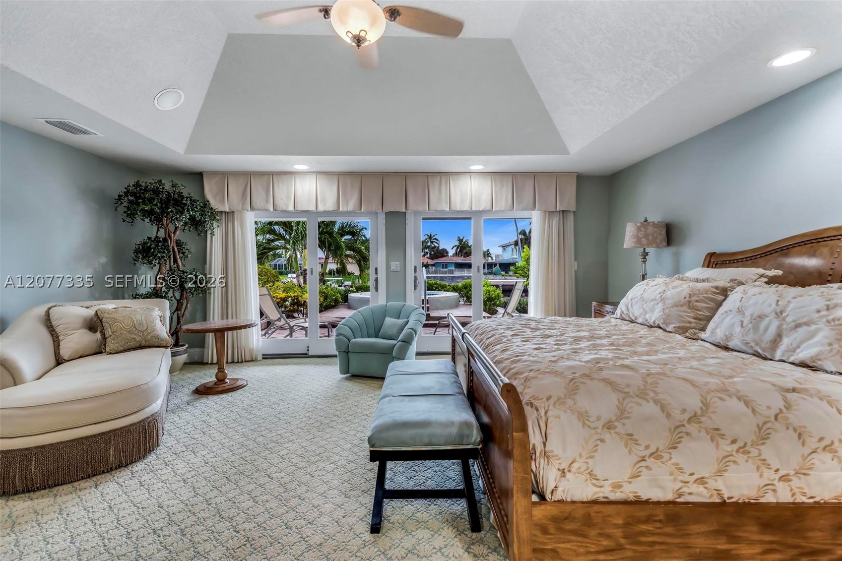 2820 NE 44th St, Lighthouse Point FL 33064